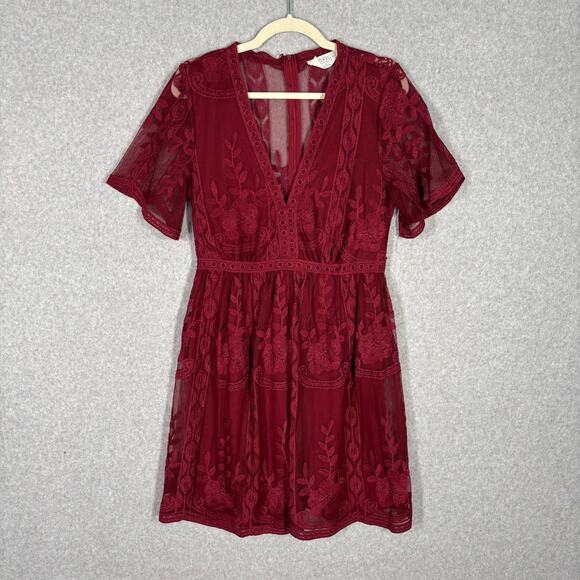 BELLA ELLA Dresses & Skirts - Burgundy Dress Medium Sheer Lace Flowy Embroidered Scalloped Resort Feminine